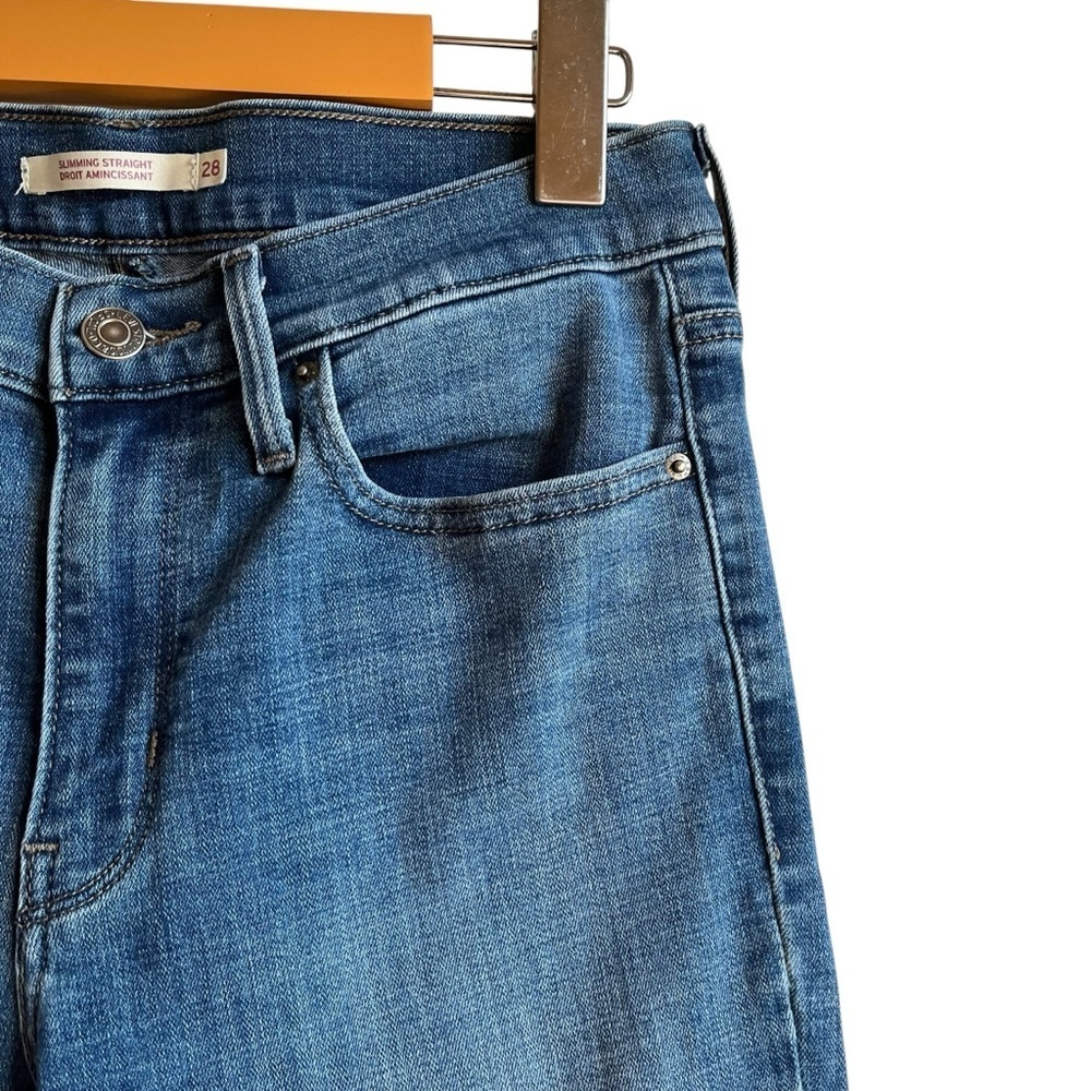 Levi’s Slimming Straight Jeans Dark Wash 28 Lavender Hill - Picture 6 of 15